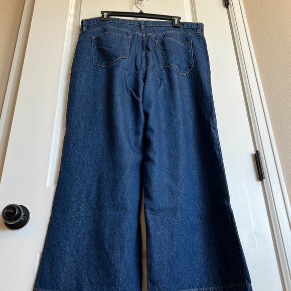 Hudson Holly Wide Leg Cropped Jeans - Picture 6 of 8